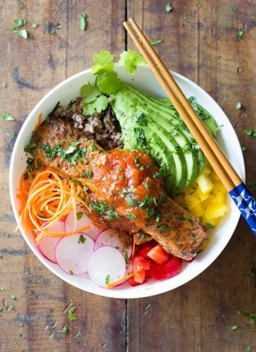 Cooked salmon poke bowl