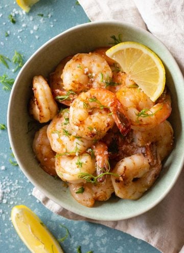 Lemon Garlic Shrimp in a green bowl